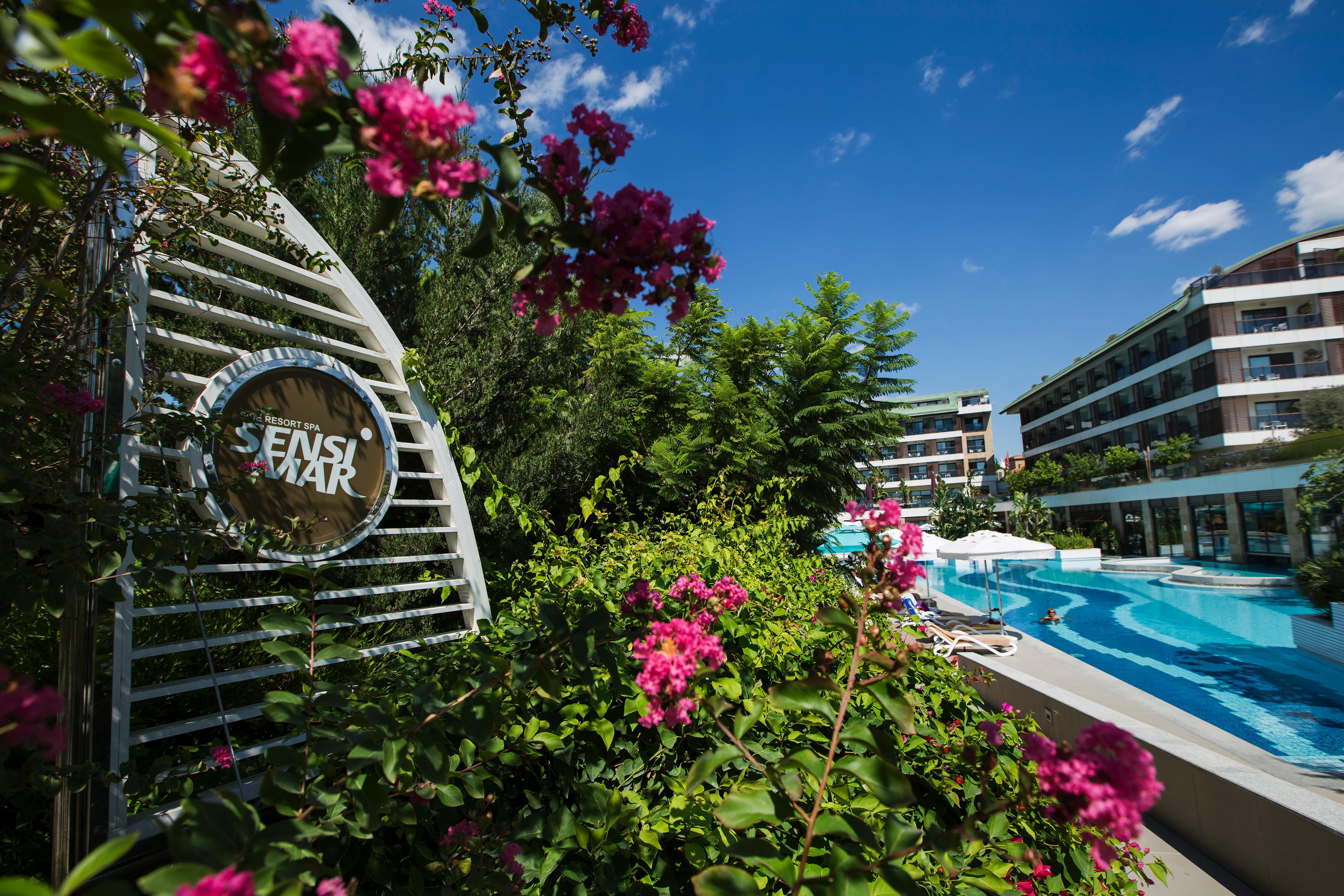 Blue Side Only Adult 16 Hotel Екстериор снимка
