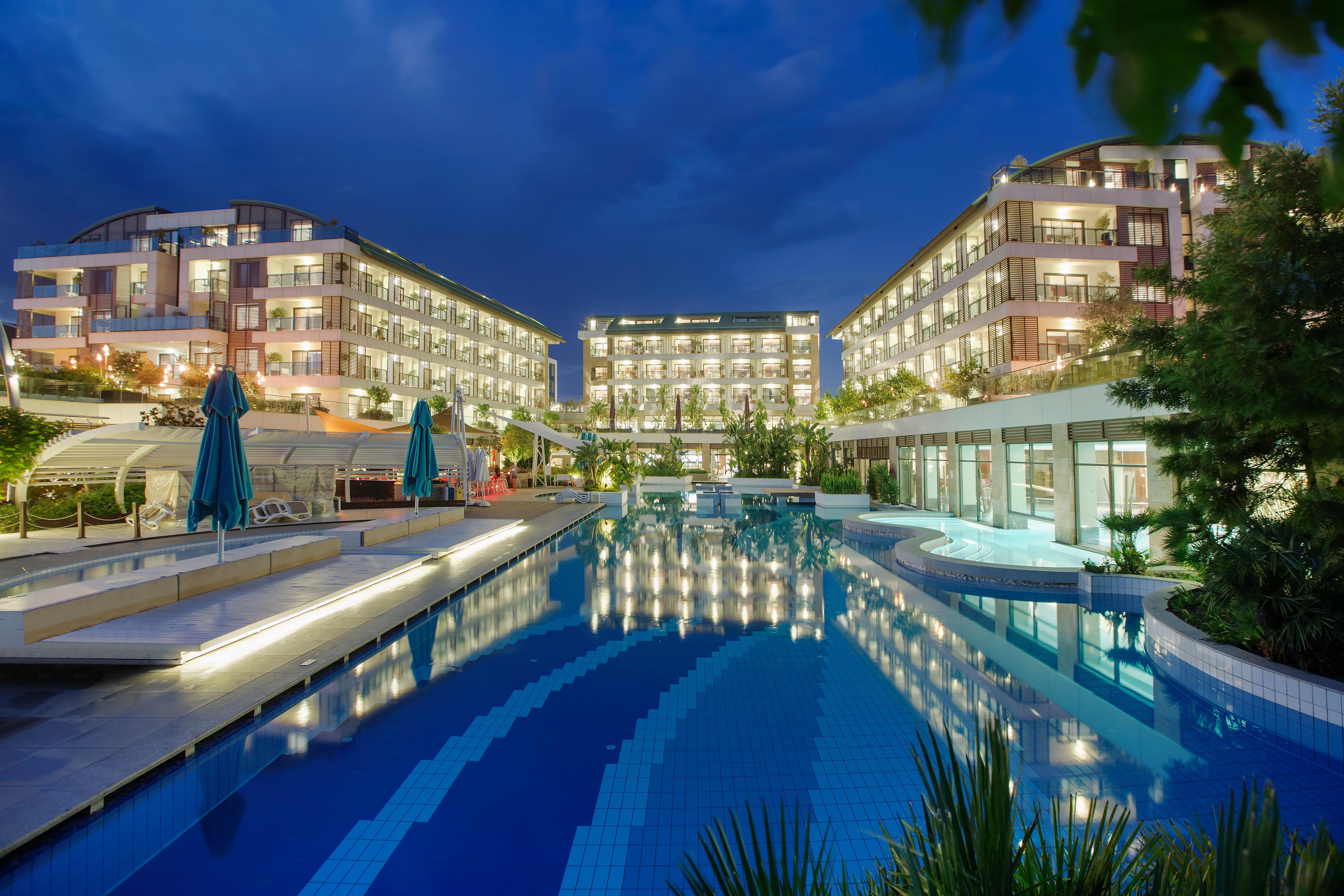 Blue Side Only Adult 16 Hotel Екстериор снимка